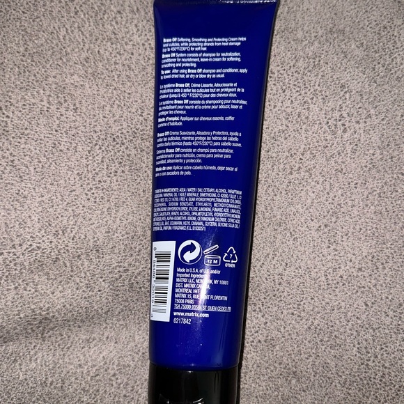 Matrix Brass Off Purple Leave In - Picture 2 of 2